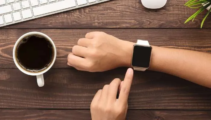 Setting Up the Apple Watch for Left Handers